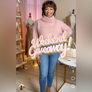 Join our weekend Giveaway